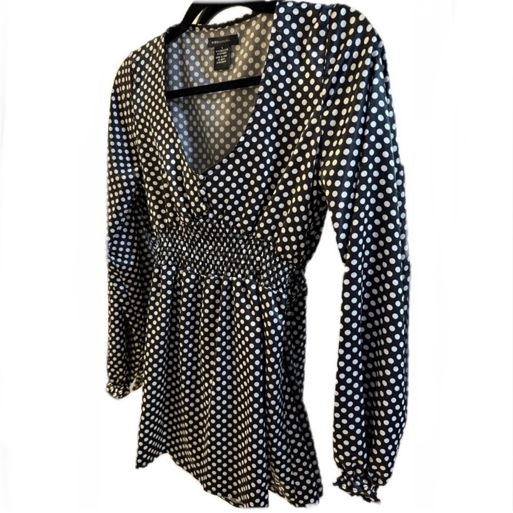 BCBG MaxAzria Polka Dot V-Neck Blouse. Size S